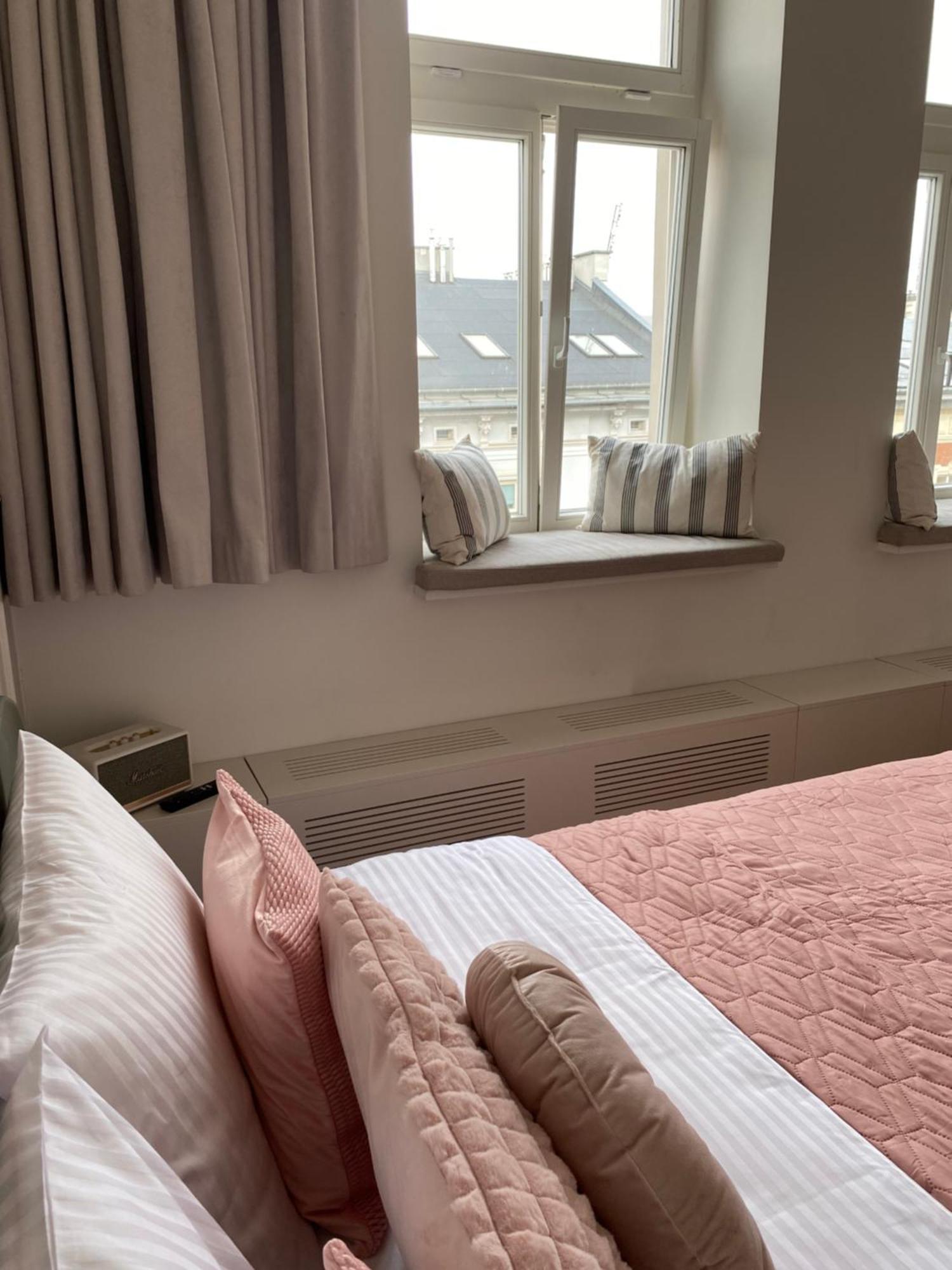 Royal Rose Apartment - Old Town Krakow Luaran gambar