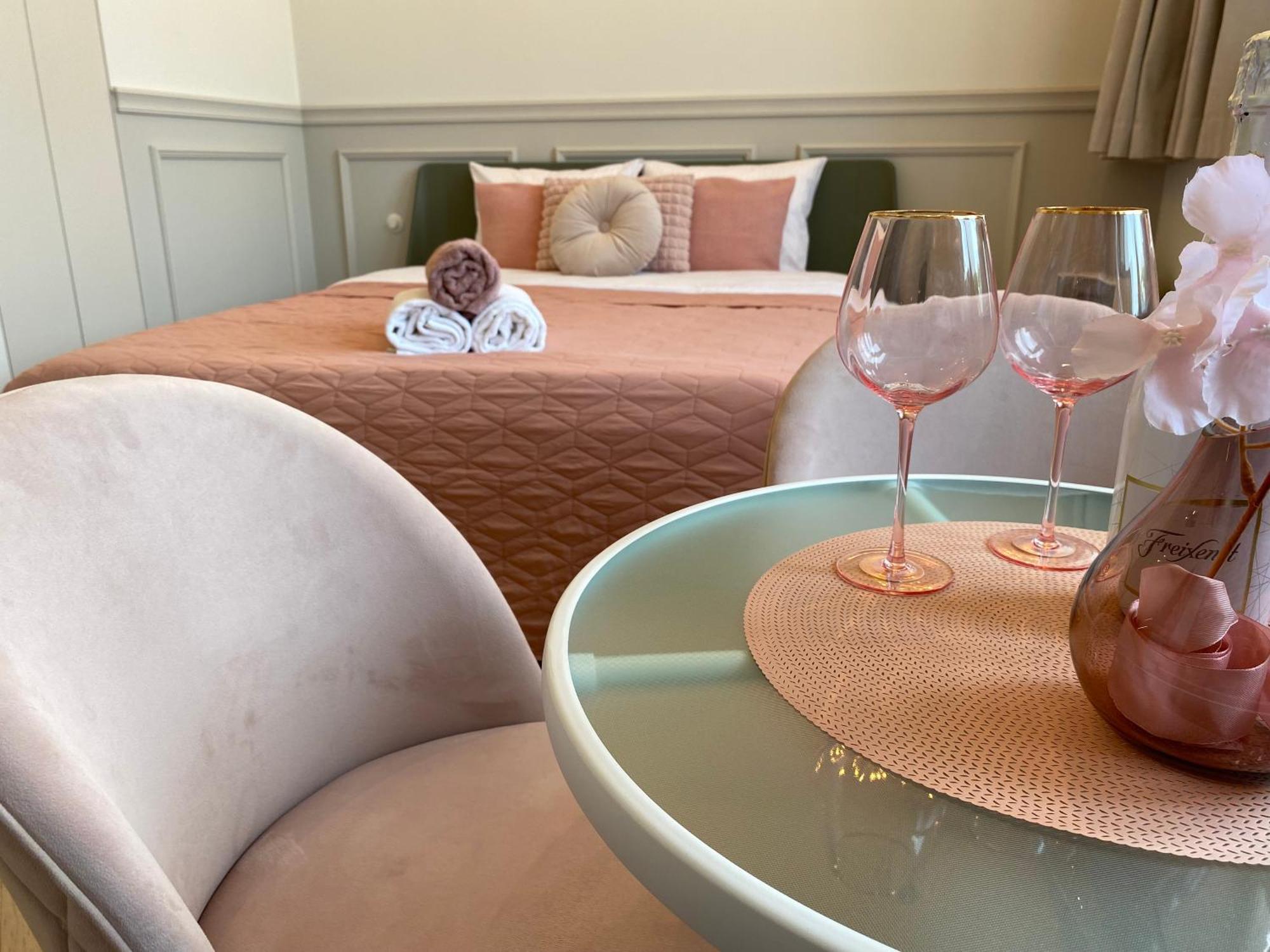 Royal Rose Apartment - Old Town Krakow Luaran gambar